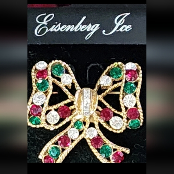 ***NWT*** Eisenberg Ice 1960s Christmas Ribbon Bow Brooch with Green Red Stones - Picture 4 of 9